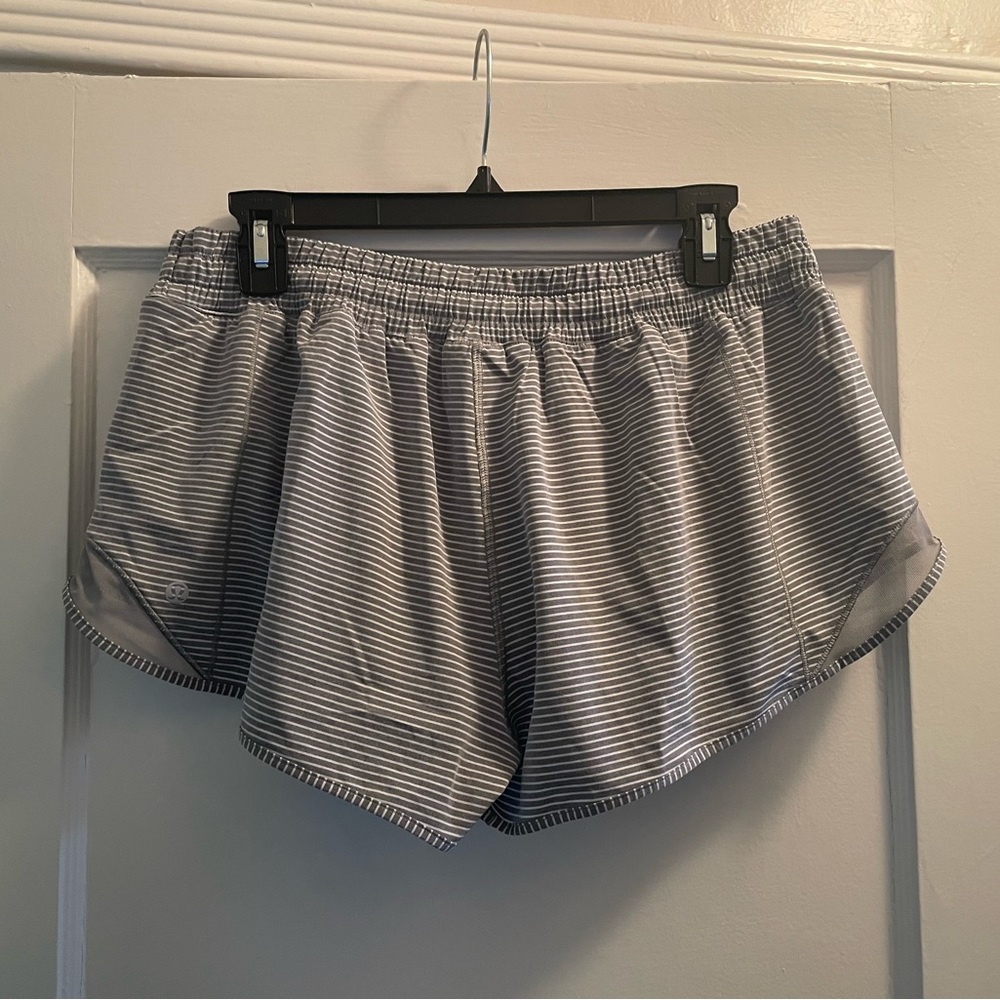Lululemon Hotty Hot Short